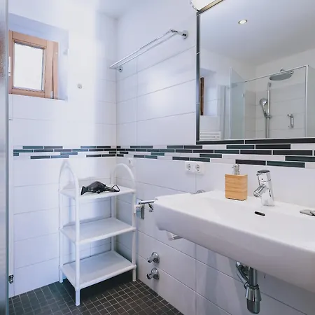 Haus Altenberger By We Rent, Summercard Included Zell am See Room photo